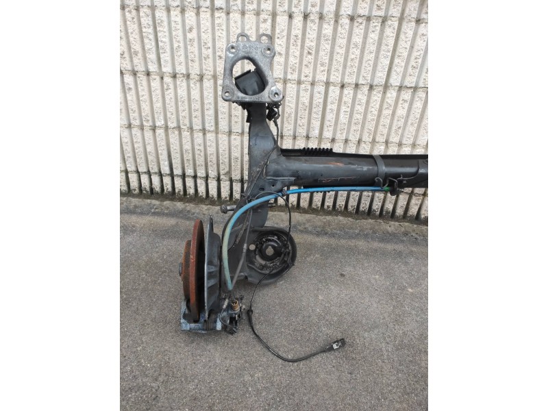 Recambio de puente trasero para peugeot 5008 premium referencia OEM IAM   