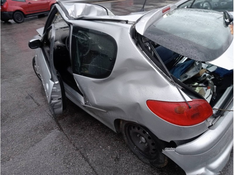 peugeot 206 berlina del año 2005