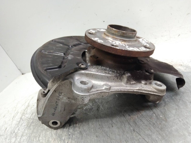 Recambio de mangueta delantera izquierda para volkswagen passat berlina (3c2) highline referencia OEM IAM   