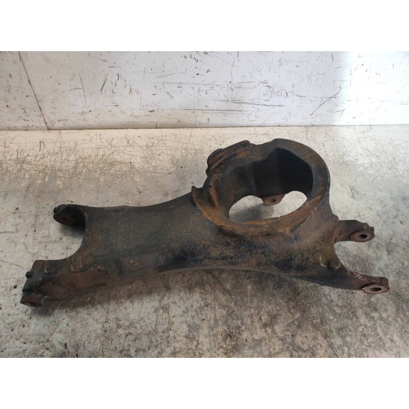 Recambio de brazo suspension inferior trasero derecho para volvo xc90 d5 kinetic (5 asientos) (136kw) referencia OEM IAM 8666346