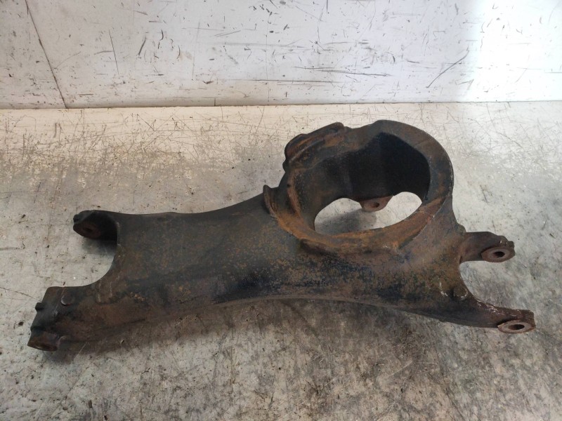 Recambio de brazo suspension inferior trasero derecho para volvo xc90 d5 kinetic (5 asientos) (136kw) referencia OEM IAM 8666346