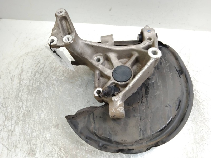 Recambio de mangueta trasera izquierda para volkswagen passat berlina (3c2) 1.9 tdi referencia OEM IAM   