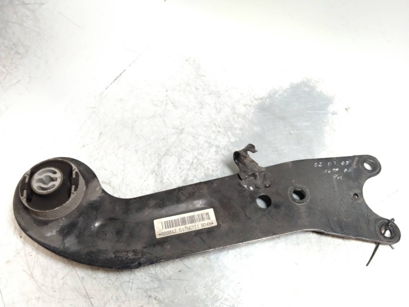 Recambio de brazo suspension superior trasero derecho para fiat croma (194) 1.9 8v jtd cat (939a1000 / 192a8000) referencia OEM 