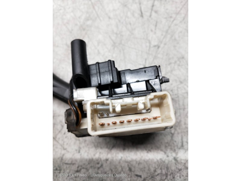 Recambio de mando luces para toyota corolla (e12) 1.4 d-4d luna compact referencia OEM IAM 173712  