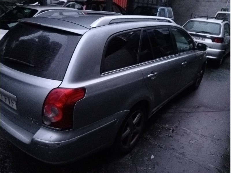 toyota avensis wagon (t25) del año 2007
