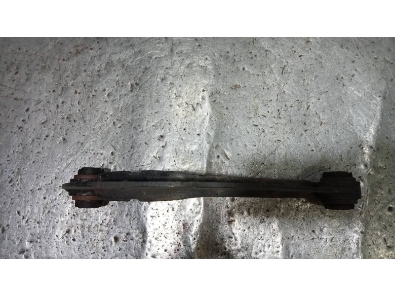 Recambio de brazo suspension superior trasero derecho para mazda 3 lim. () luxury referencia OEM IAM   