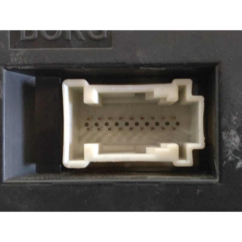 Recambio de cuadro instrumentos para mercedes vito kasten (639) 113 cdi extralang (639.605) referencia OEM IAM A6399001100 40294