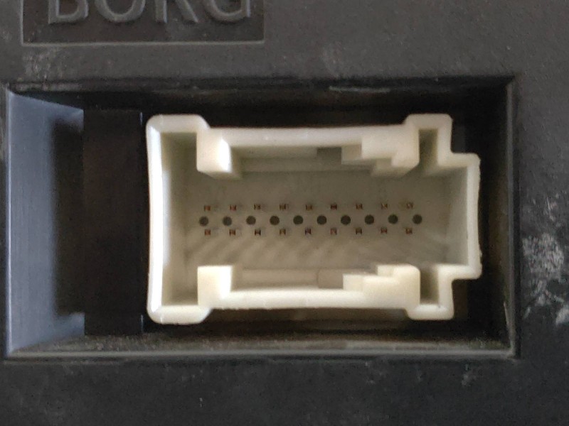 Recambio de cuadro instrumentos para mercedes vito kasten (639) 113 cdi extralang (639.605) referencia OEM IAM A6399001100 40294