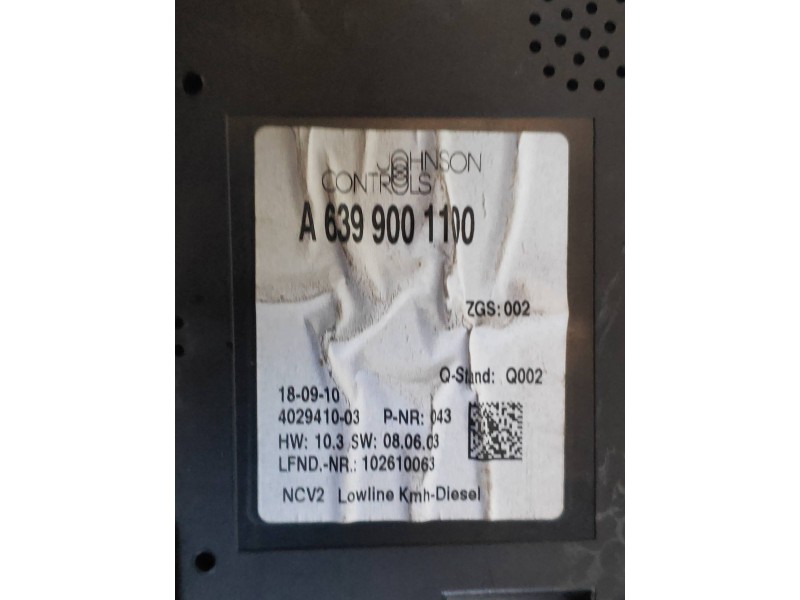 Recambio de cuadro instrumentos para mercedes vito kasten (639) 113 cdi extralang (639.605) referencia OEM IAM A6399001100 40294