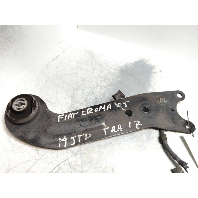 Recambio de brazo suspension superior trasero izquierdo para fiat croma (194) 1.9 8v jtd cat (939a1000 / 192a8000) referencia OE