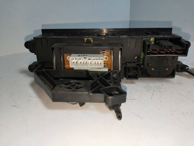 Recambio de mando calefaccion / aire acondicionado para ssangyong musso 2.9 tdi lux referencia OEM IAM 853200550  