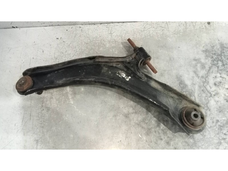 Recambio de brazo suspension inferior delantero derecho para nissan x-trail (t31) le referencia OEM IAM   