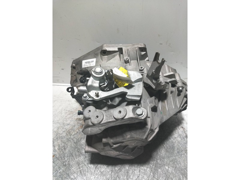 Recambio de caja cambios para opel insignia berlina 2.0 cdti cat referencia OEM IAM F40 R110465236Y 