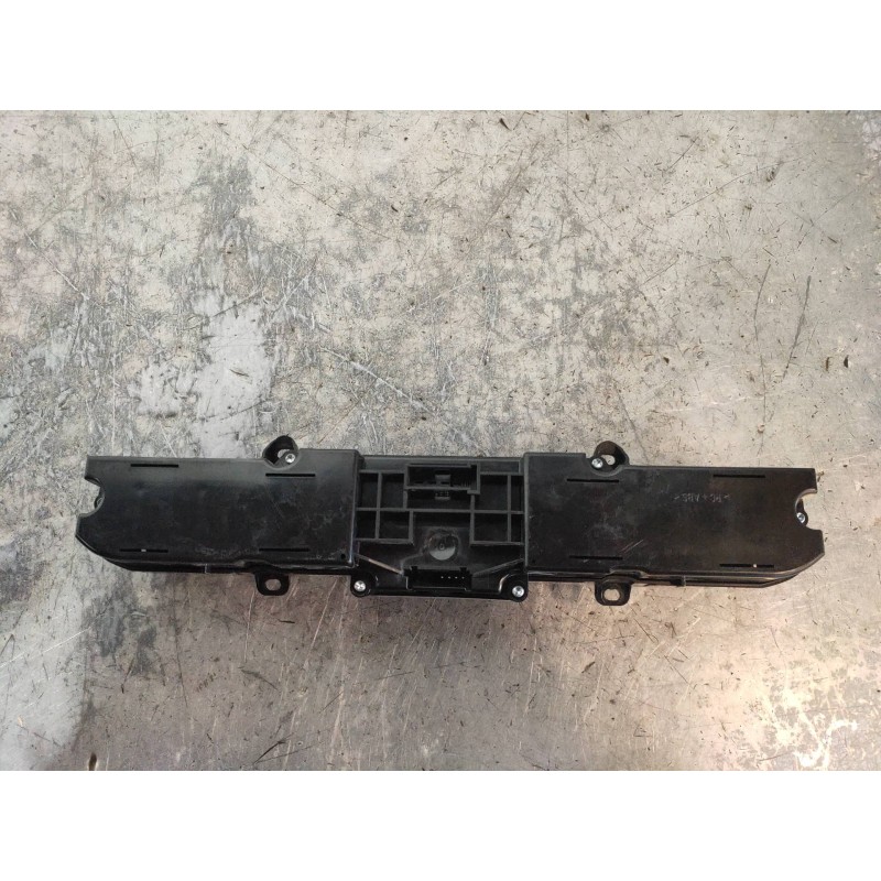 Recambio de mando multifuncion para mercedes vito kasten (639) 113 cdi extralang (639.605) referencia OEM IAM A6398701210 A63987