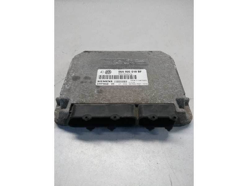 Recambio de centralita motor uce para volkswagen golf iv berlina (1j1) 1.6 referencia OEM IAM 5WP485804 06A906019BF 