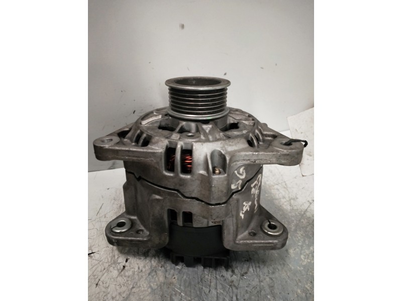 Recambio de alternador para ford escort berlina/turnier ghia berlina referencia OEM IAM 0120310029 BOSCH 