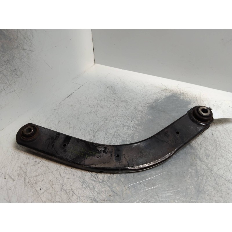 Recambio de tirante trasero derecho para fiat croma (194) 1.9 8v jtd cat (939a1000 / 192a8000) referencia OEM IAM   