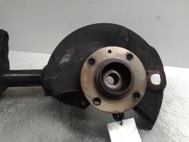 Recambio de mangueta delantera izquierda para volkswagen polo (867/871/873) 1.3 referencia OEM IAM   