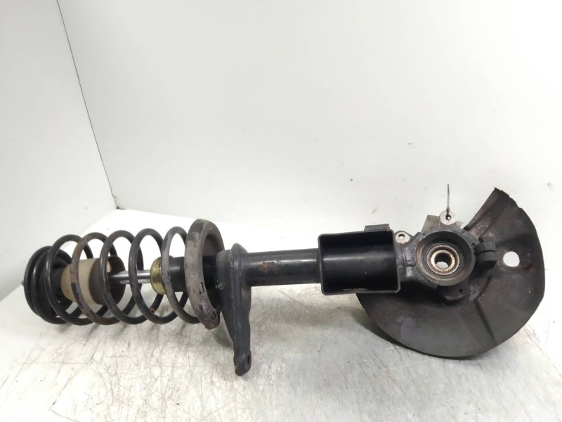 Recambio de mangueta delantera izquierda para volkswagen polo (867/871/873) 1.3 referencia OEM IAM   