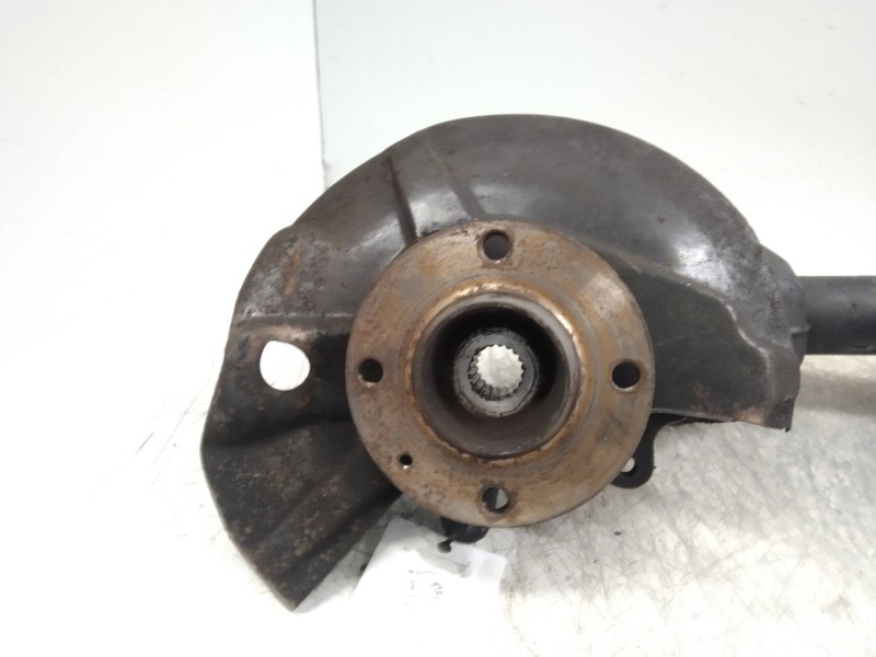 Recambio de mangueta delantera derecha para volkswagen polo (867/871/873) 1.3 referencia OEM IAM   