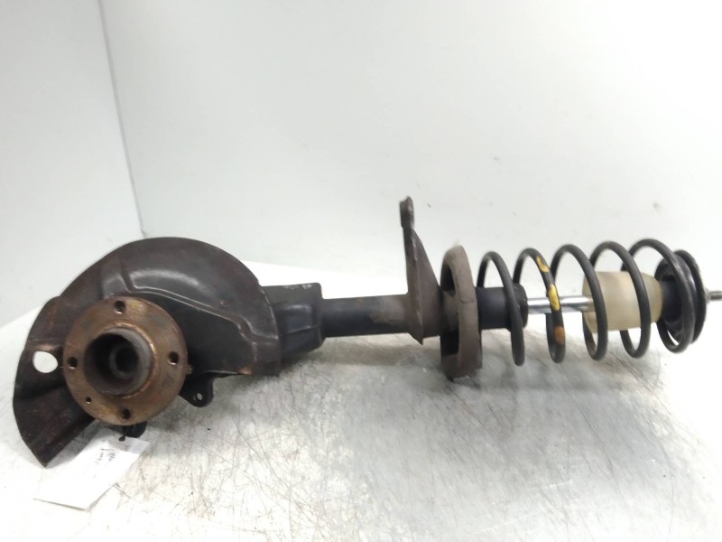 Recambio de mangueta delantera derecha para volkswagen polo (867/871/873) 1.3 referencia OEM IAM   