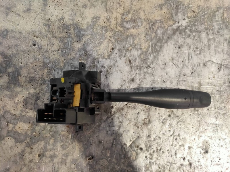 Recambio de mando limpia para nissan vanette cargo referencia OEM IAM 36932D  