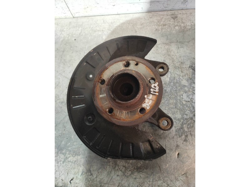 Recambio de mangueta delantera izquierda para mercedes vito kasten (639) 113 cdi extralang (639.605) referencia OEM IAM   