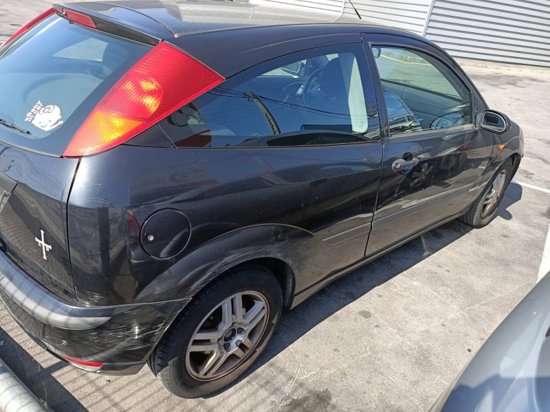 ford focus berlina (cak) del año 2003