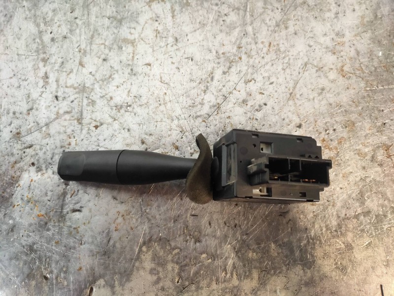 Recambio de mando limpia para peugeot expert kombi confort acristaldo (5 asientos) referencia OEM IAM 96049596ZL 61580002 