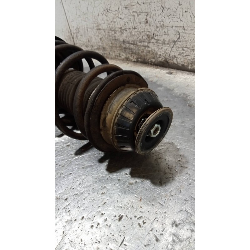 Recambio de amortiguador delantero derecho para toyota yaris (ksp9/scp9/nlp9) básico referencia OEM IAM 485100D170  