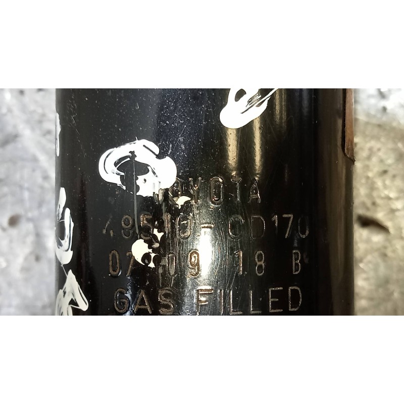 Recambio de amortiguador delantero derecho para toyota yaris (ksp9/scp9/nlp9) básico referencia OEM IAM 485100D170  
