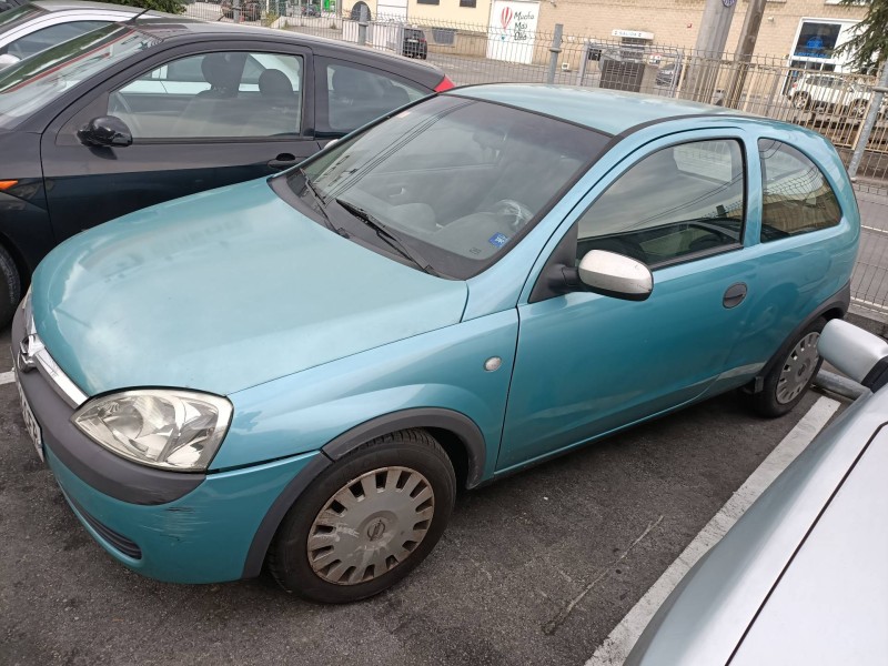 opel corsa c del año 2003