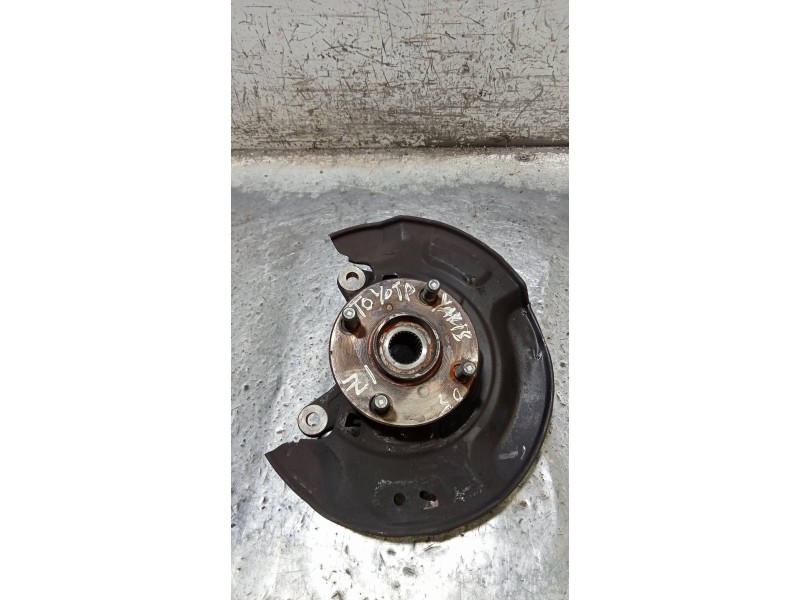 Recambio de mangueta delantera izquierda para toyota yaris (ksp9/scp9/nlp9) básico referencia OEM IAM   