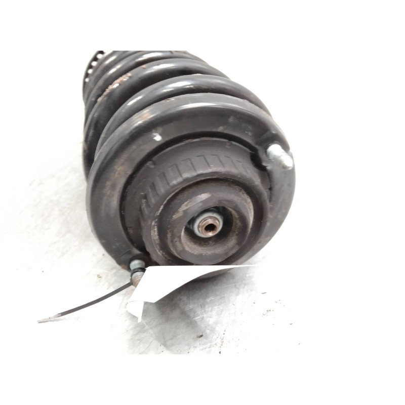 Recambio de amortiguador delantero derecho para audi a4 berlina (b5) 1.8 t referencia OEM IAM 8D0413031L  