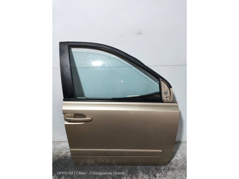 Recambio de puerta delantera derecha para kia carnival ii 2.9 crdi lx referencia OEM IAM   5P