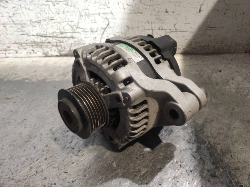 Recambio de alternador para suzuki sx4 rw (ey) gl referencia OEM IAM 1042101170 3140057L0 