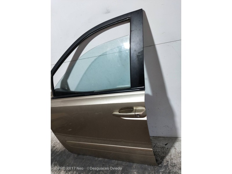 Recambio de puerta delantera izquierda para kia carnival ii 2.9 crdi lx referencia OEM IAM   5P