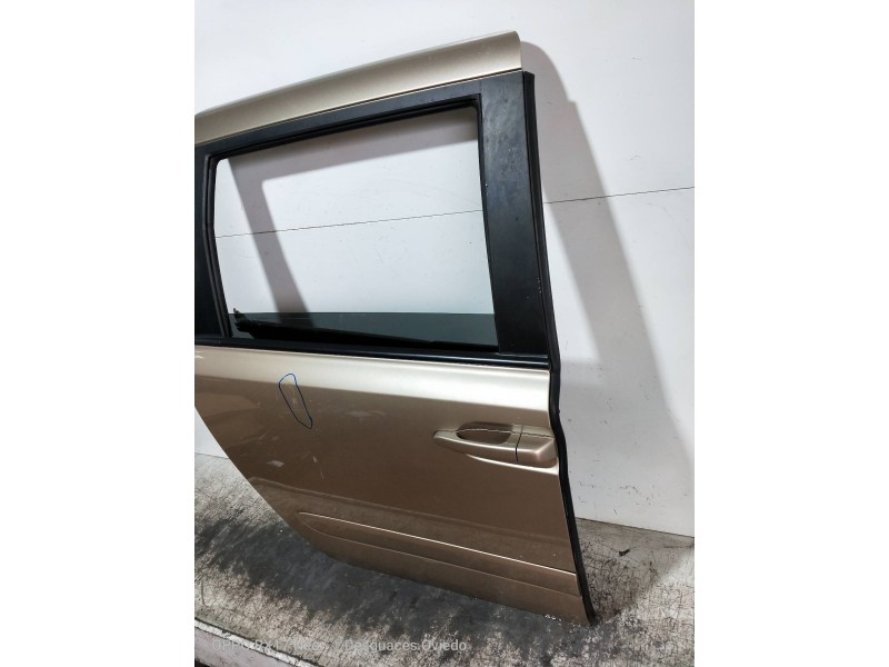 Recambio de puerta lateral corredera derecha para kia carnival ii 2.9 crdi lx referencia OEM IAM   5P