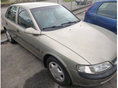 opel vectra b berlina del año 1998
