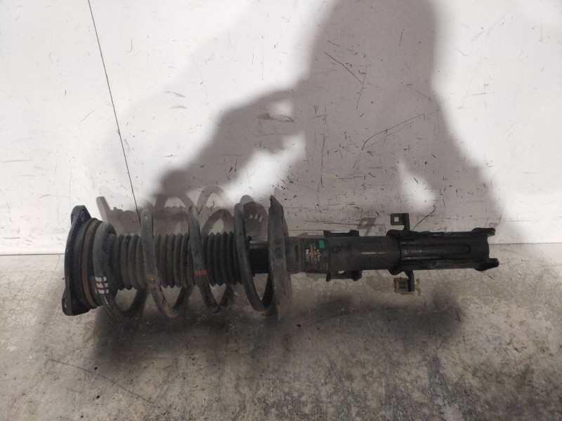 Recambio de amortiguador delantero derecho para mercedes vito kasten (639) 113 cdi extralang (639.605) referencia OEM IAM 639320