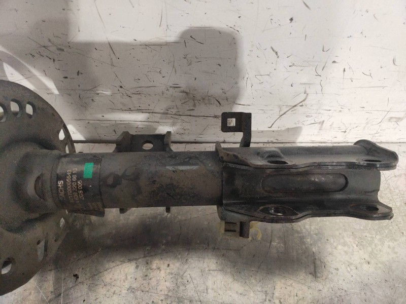 Recambio de amortiguador delantero derecho para mercedes vito kasten (639) 113 cdi extralang (639.605) referencia OEM IAM 639320