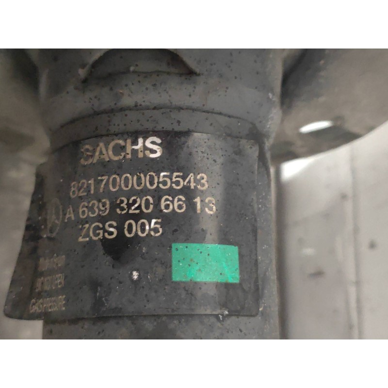 Recambio de amortiguador delantero derecho para mercedes vito kasten (639) 113 cdi extralang (639.605) referencia OEM IAM 639320