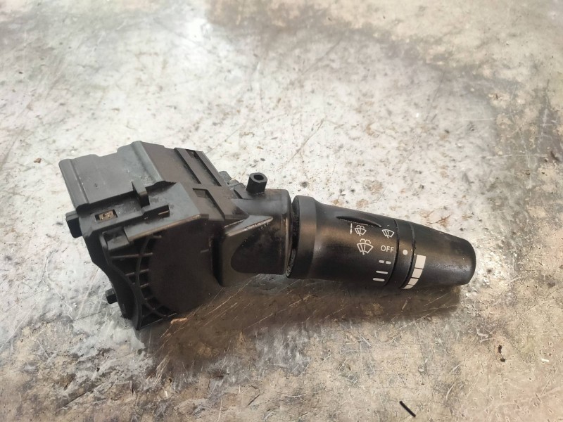 Recambio de mando limpia para nissan almera (n16/e) visia referencia OEM IAM 25260AV710  