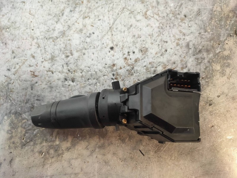 Recambio de mando limpia para nissan almera (n16/e) visia referencia OEM IAM 25260AV710  