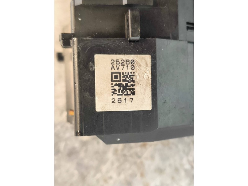 Recambio de mando limpia para nissan almera (n16/e) visia referencia OEM IAM 25260AV710  
