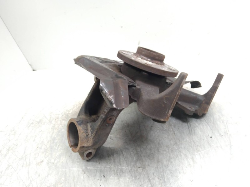 Recambio de mangueta delantera izquierda para volkswagen polo (9n1) 1.9 sdi referencia OEM IAM    Recambio de mangueta delantera izquierda para volkswagen polo (9n1) 1.9 sdi referencia OEM IAM