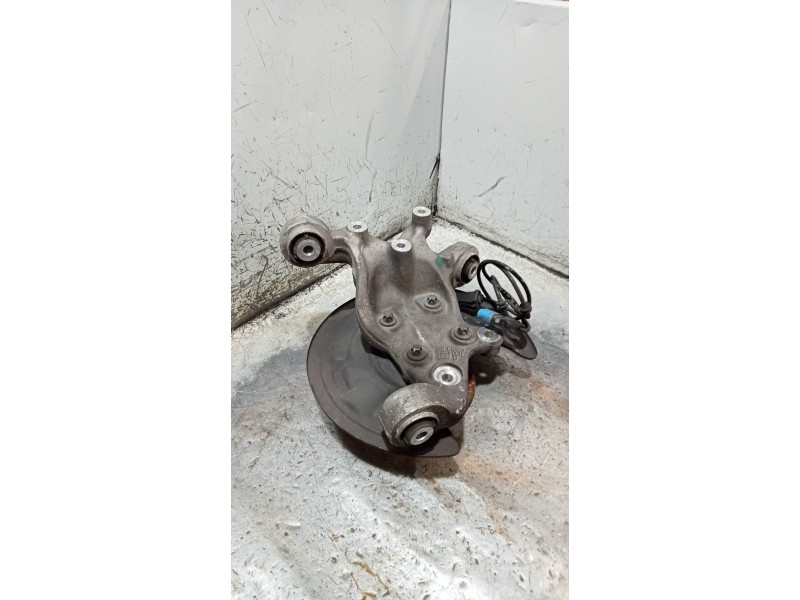 Recambio de mangueta trasera derecha para mercedes clase gla (w156) gla 200 cdi (156.908) referencia OEM IAM 2460406  