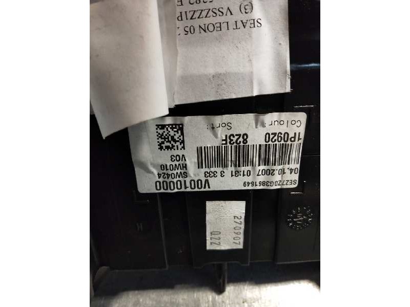 Recambio de cuadro instrumentos para seat leon (1p1) sport-up referencia OEM IAM 110080280026 1P0920823F 