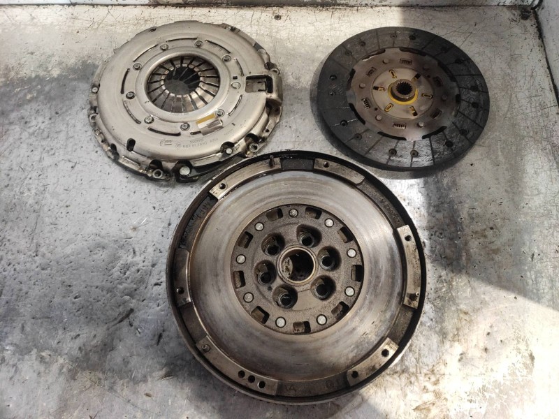 Recambio de kit embrague para suzuki sx4 rw (ey) gl referencia OEM IAM   
