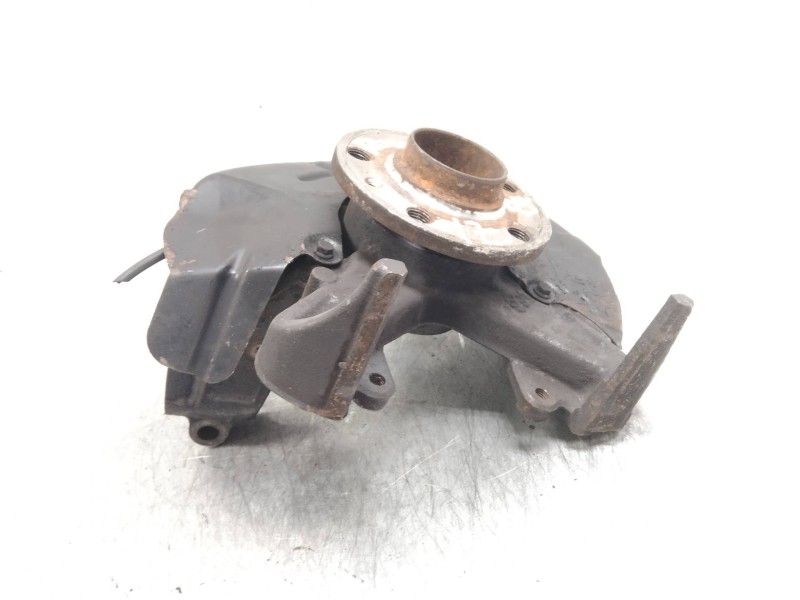 Recambio de mangueta delantera izquierda para volkswagen polo (9n3) 1.4 16v referencia OEM IAM   